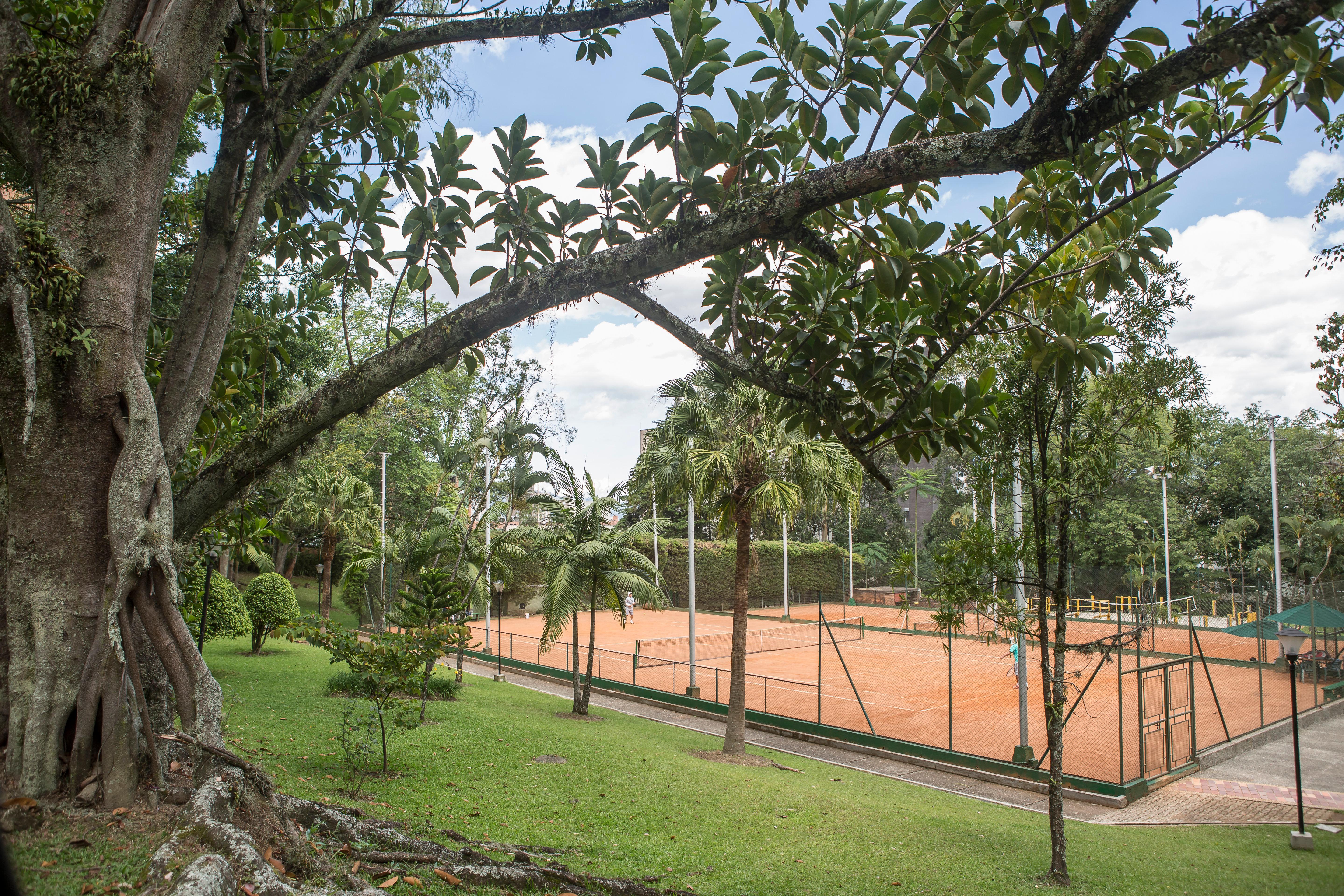 Отель Intercontinental Medellin - Movich By Ihg Экстерьер фото