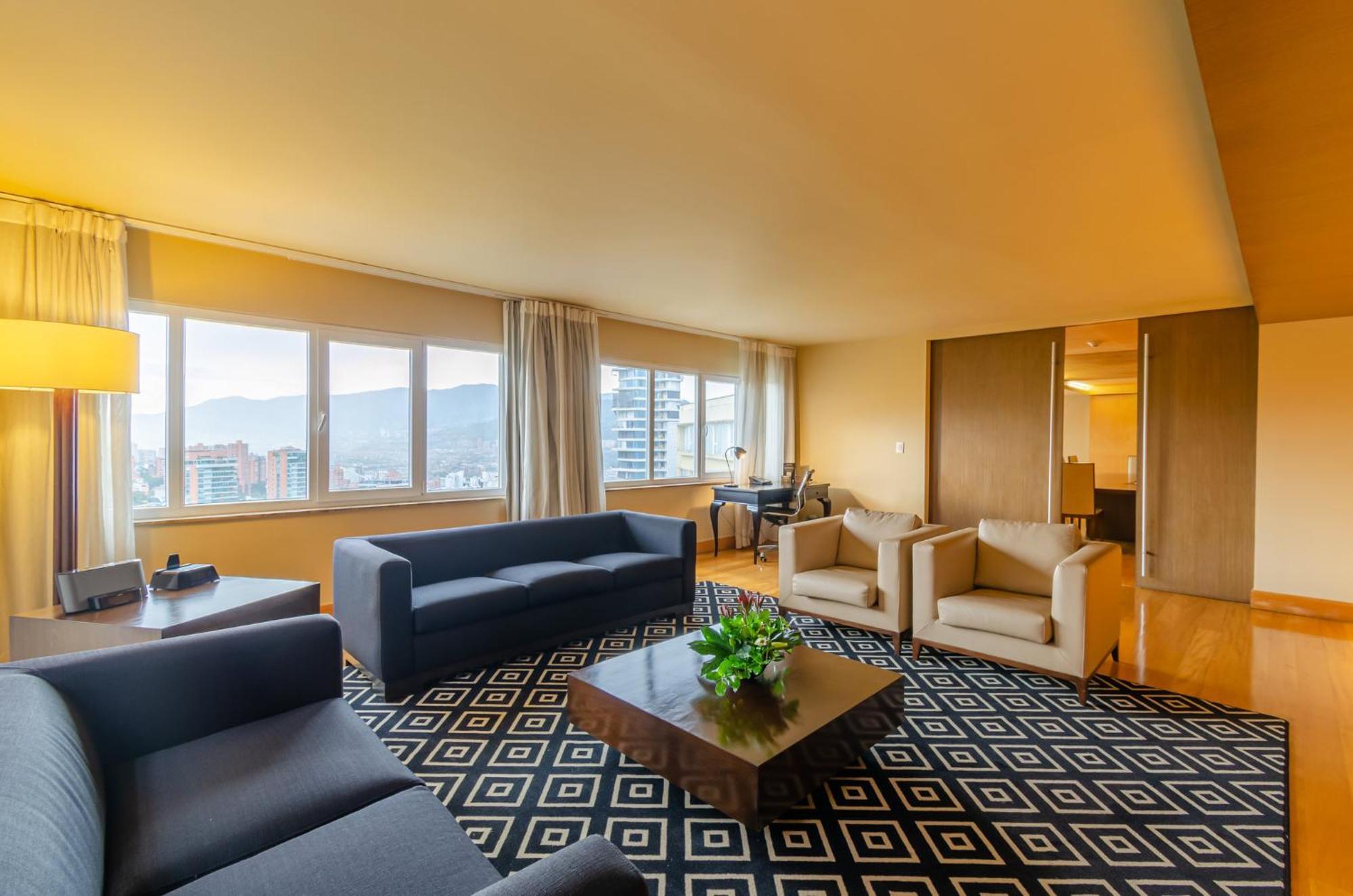Отель Intercontinental Medellin - Movich By Ihg Экстерьер фото